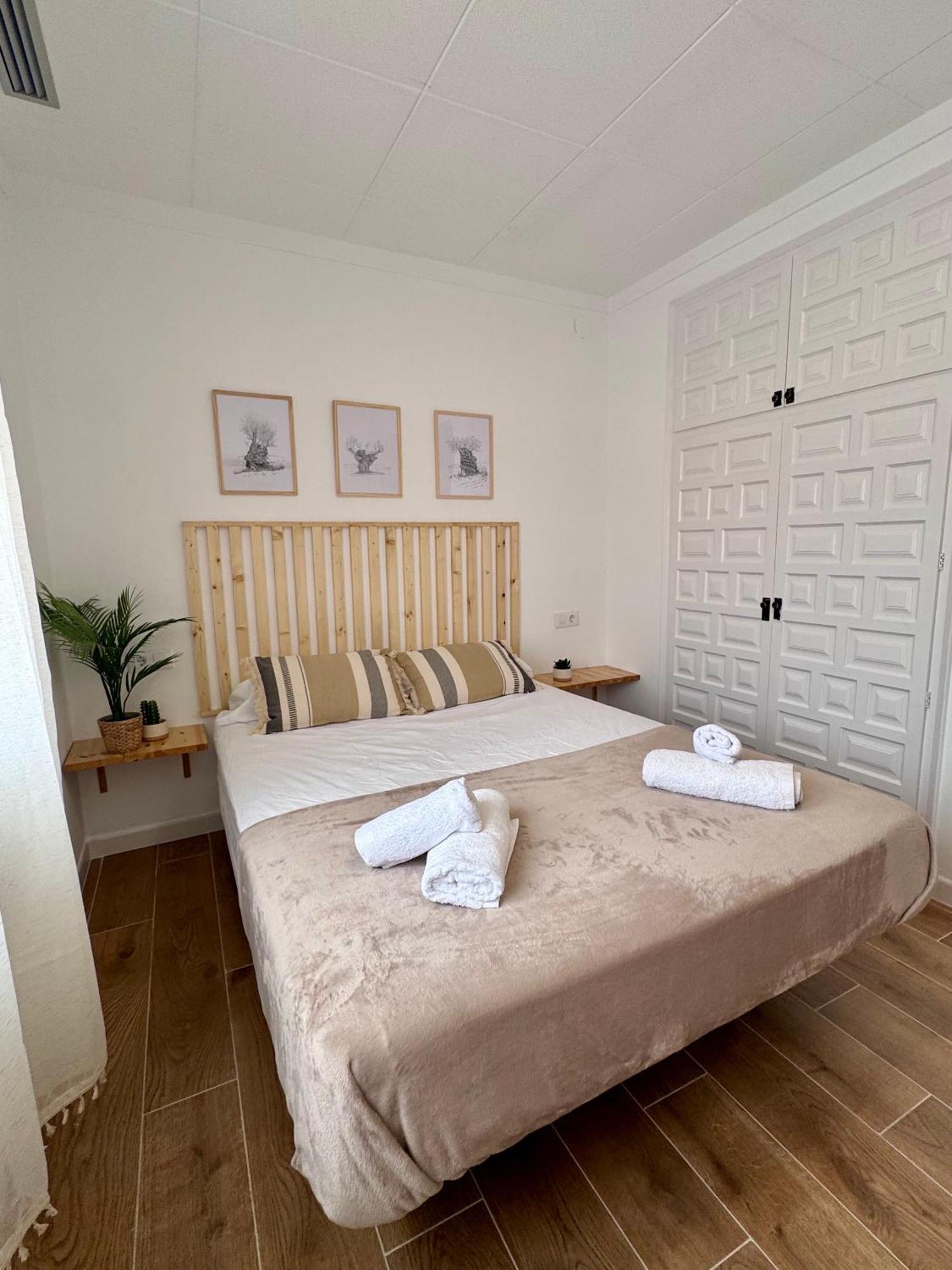 Gorgot P1 I Apartamento Con Terraza Y Piscina Comunitaria Cerca De La Playa 艾姆布里亚布拉瓦 外观 照片