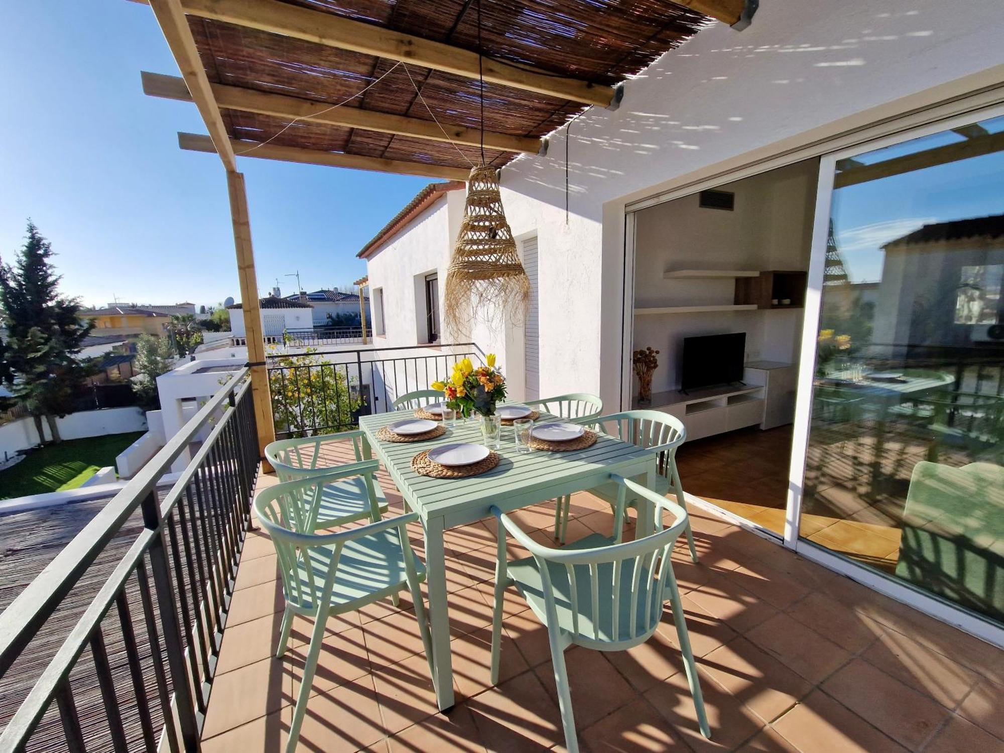Gorgot P1 I Apartamento Con Terraza Y Piscina Comunitaria Cerca De La Playa 艾姆布里亚布拉瓦 外观 照片