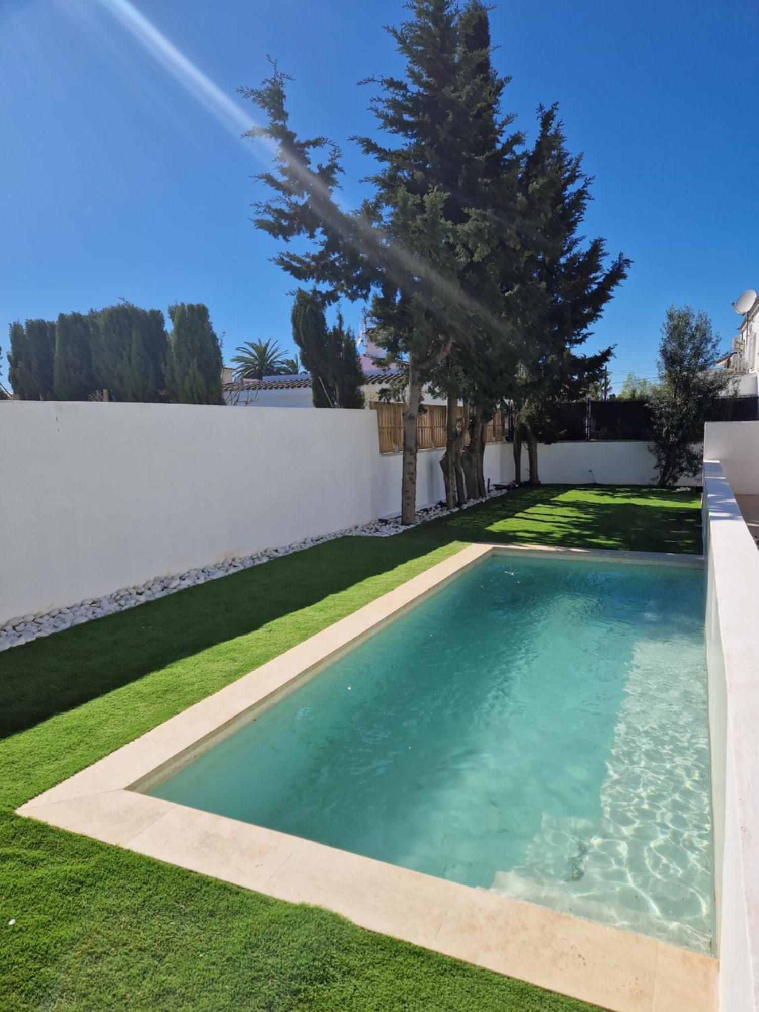 Gorgot P1 I Apartamento Con Terraza Y Piscina Comunitaria Cerca De La Playa 艾姆布里亚布拉瓦 外观 照片